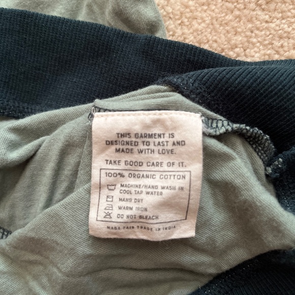 NWOT - Happy Earth Canopy Cross-Crop Hoodie - Size S - Picture 5 of 5